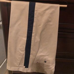 NWT men’s casual dockers.